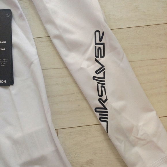 QUIKSILVER NEW youth All Time Long Sleeve Rashguard - Picture 2 of 9